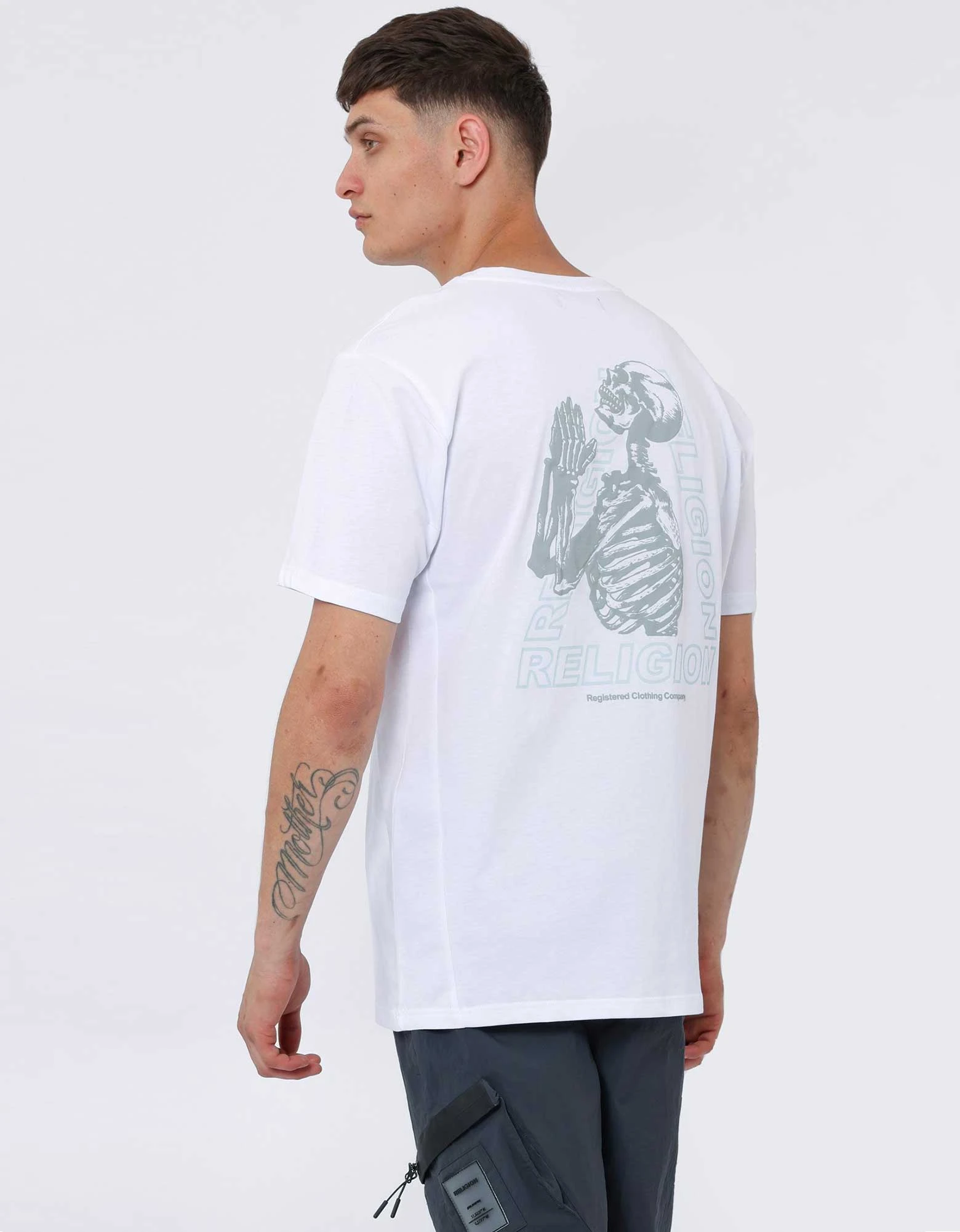Pyramid tee white — Religion