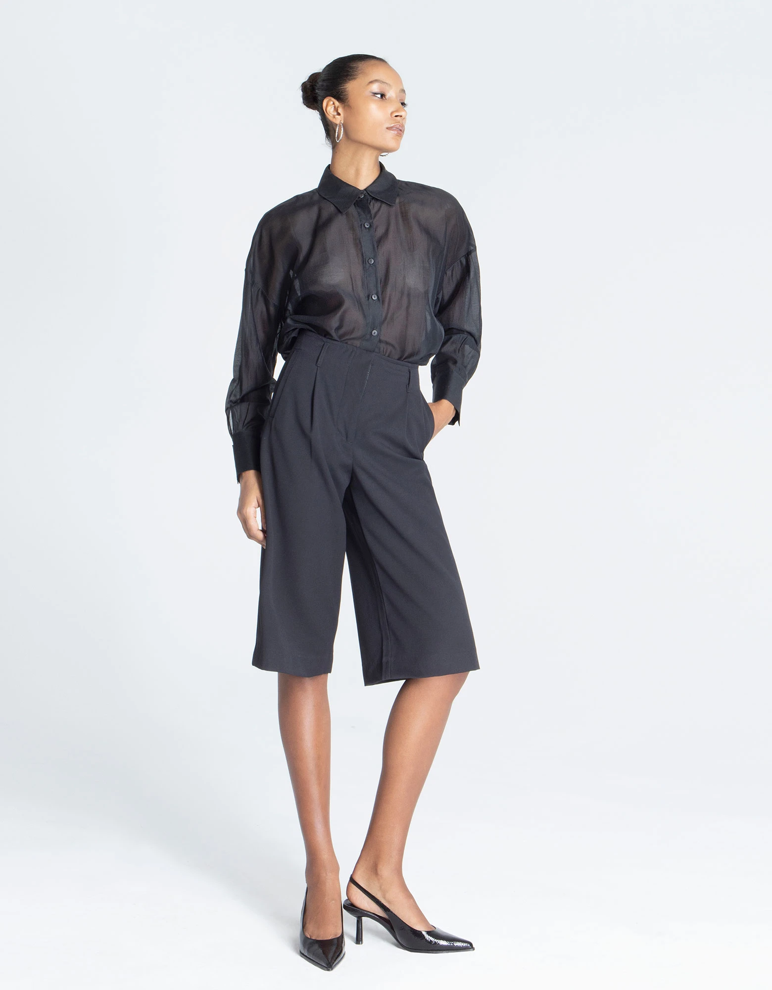 Helena bermuda shorts black — Foreveryoung