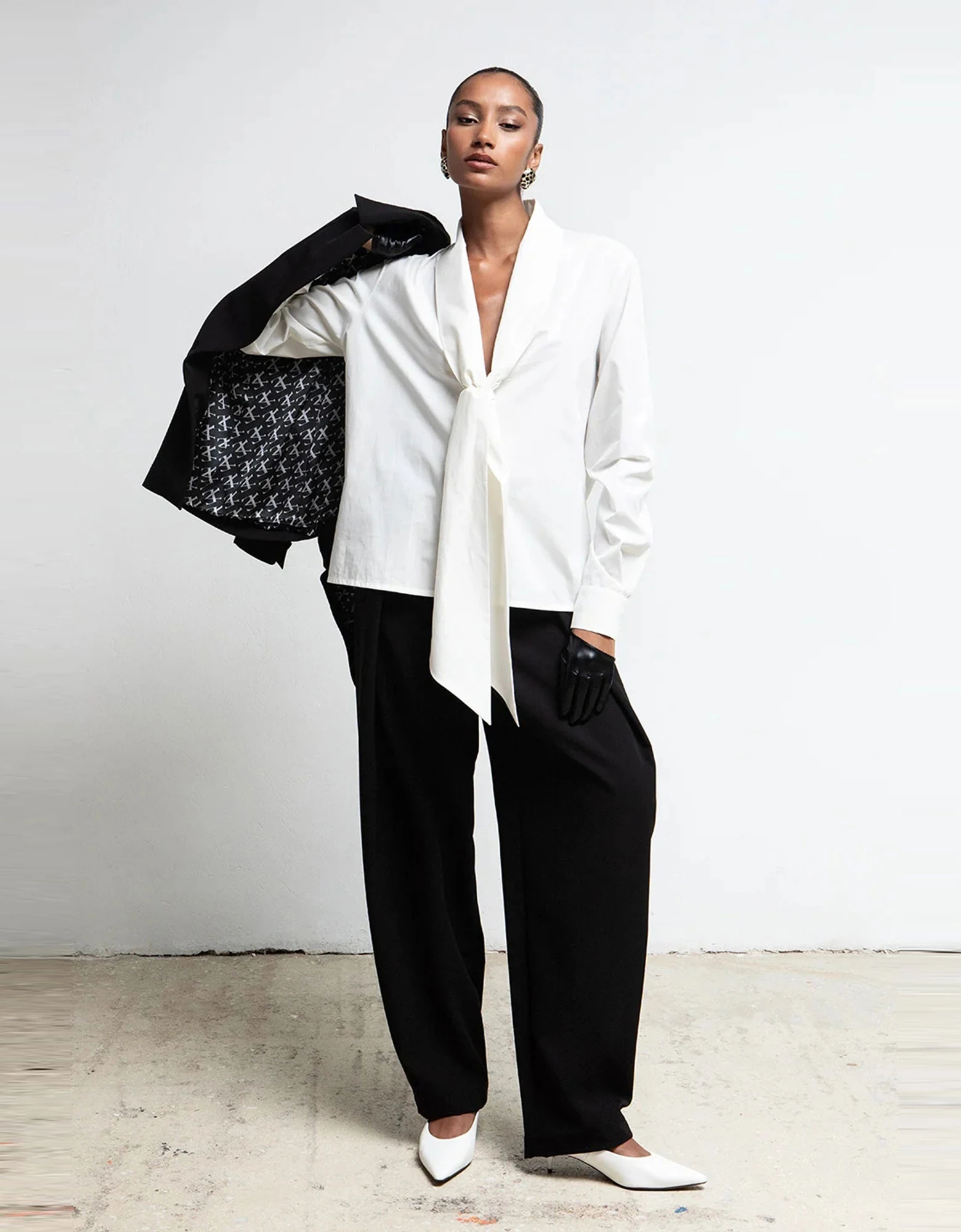 Black oversized barrel leg tailored pants — Eveleya