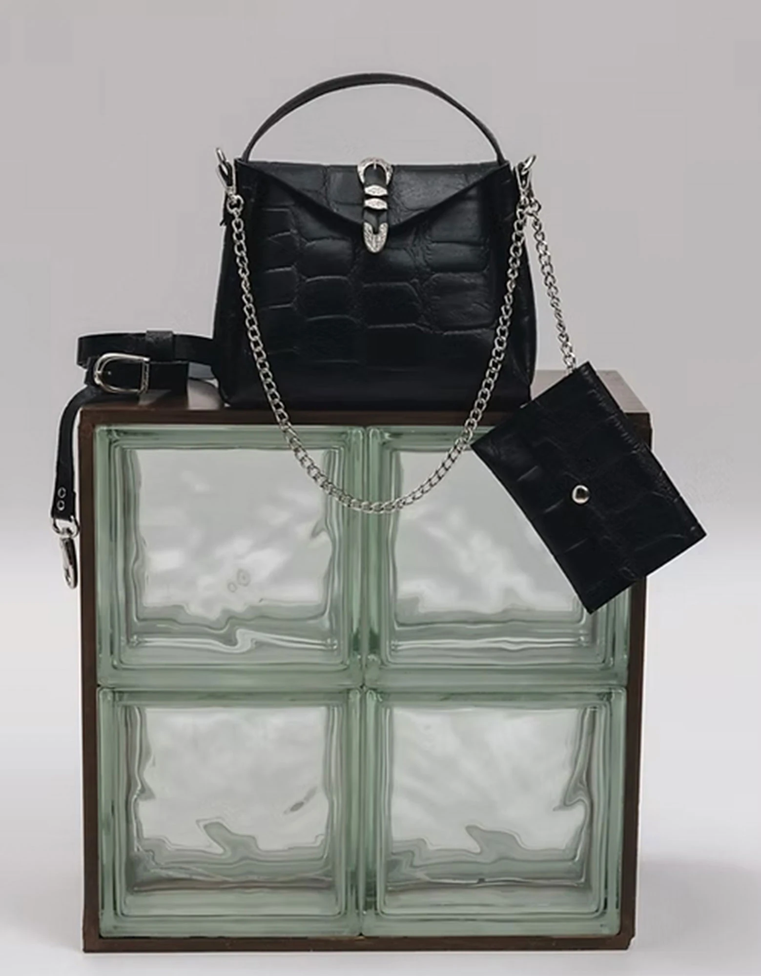 Here with me bag black-nickel — Individual Art Leather