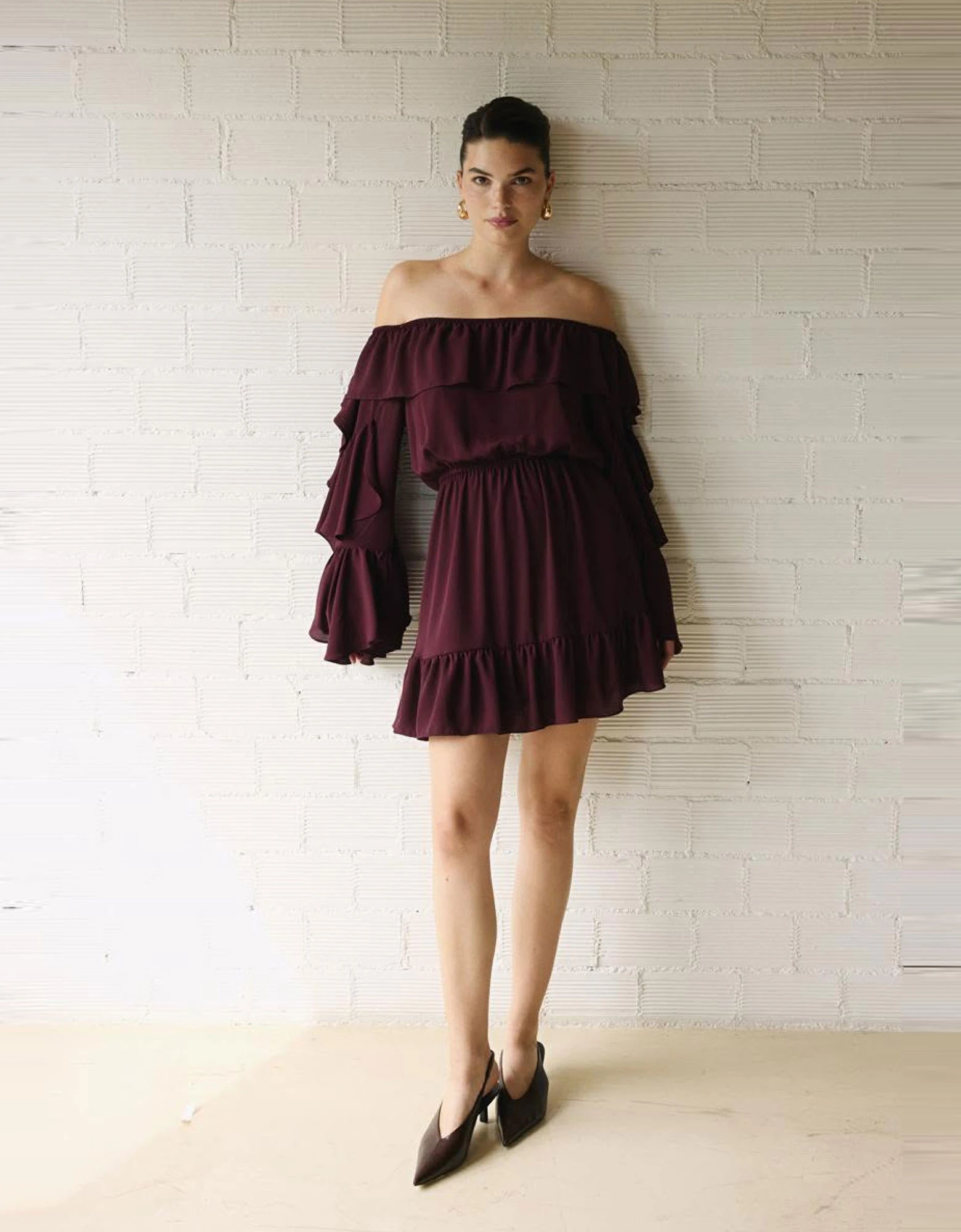 Burgundy off shoulder mini ruffle dress — Ciel Concept