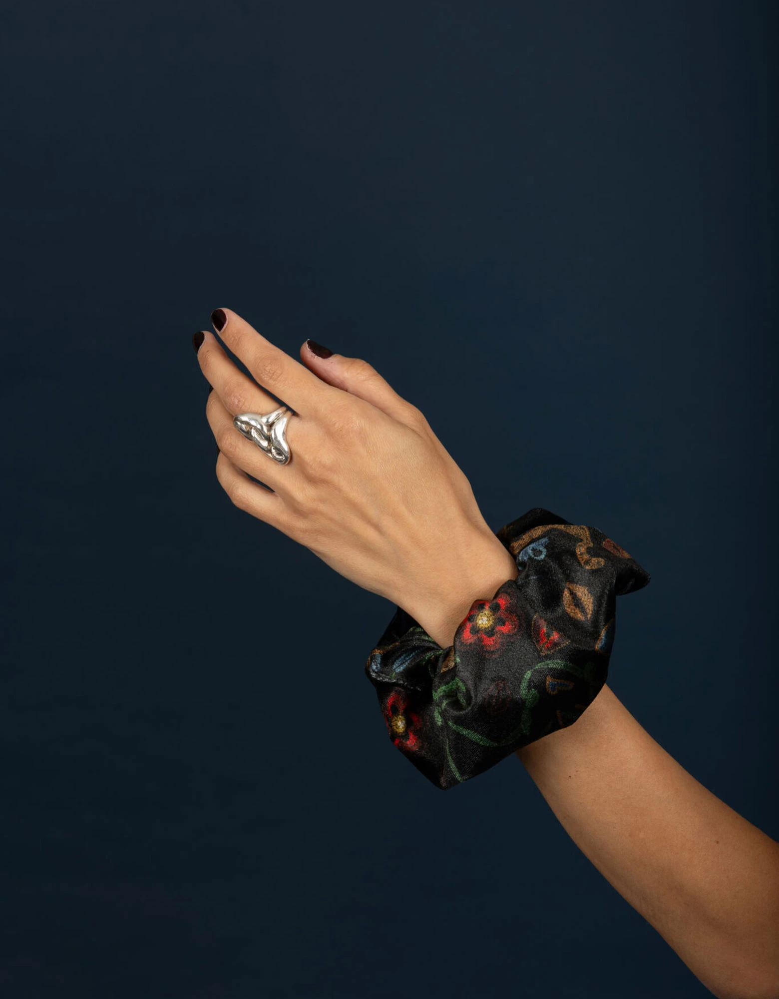 Ennui scrunchie — Chaton