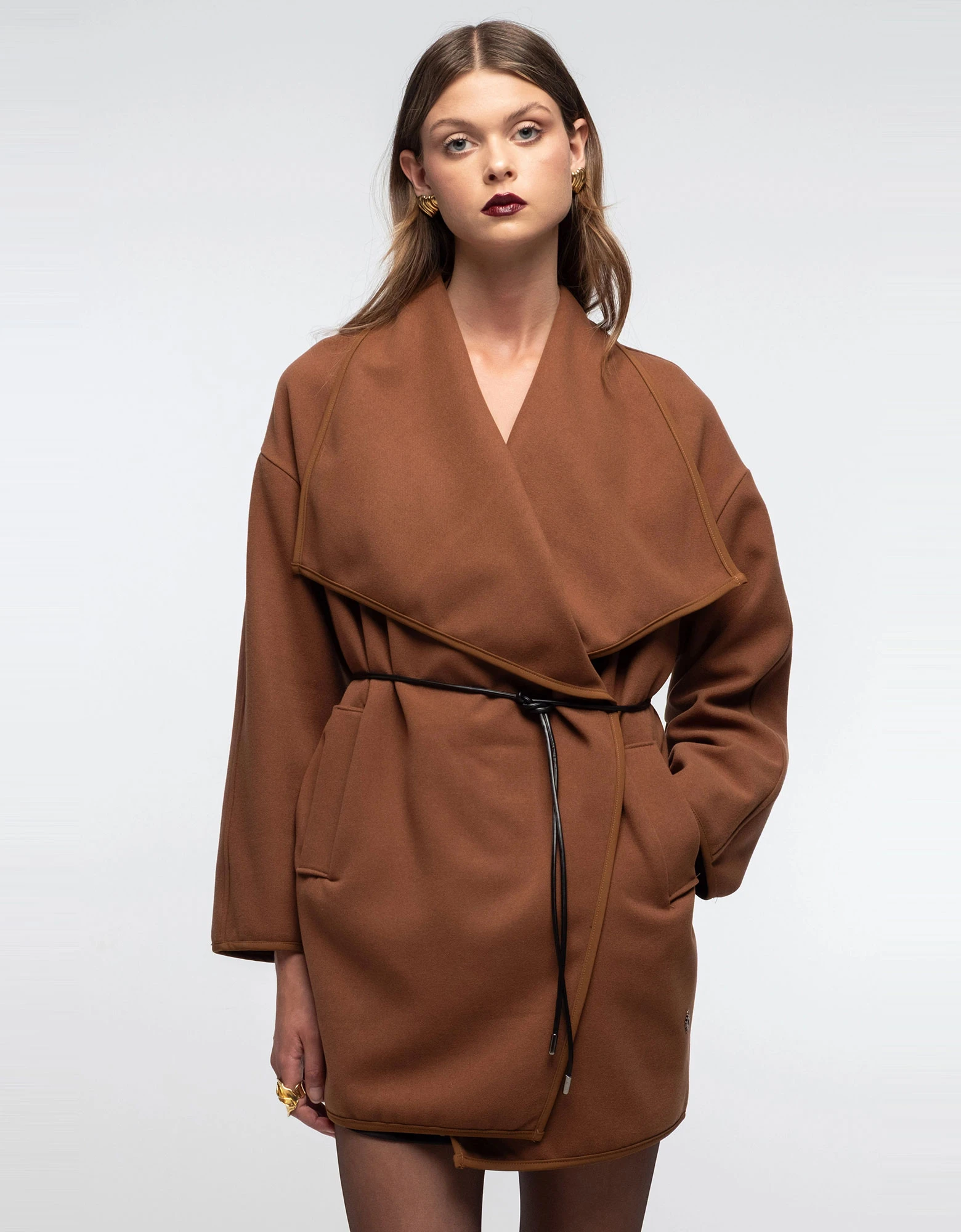 Cocooned wrap coat brown — Peace and Chaos