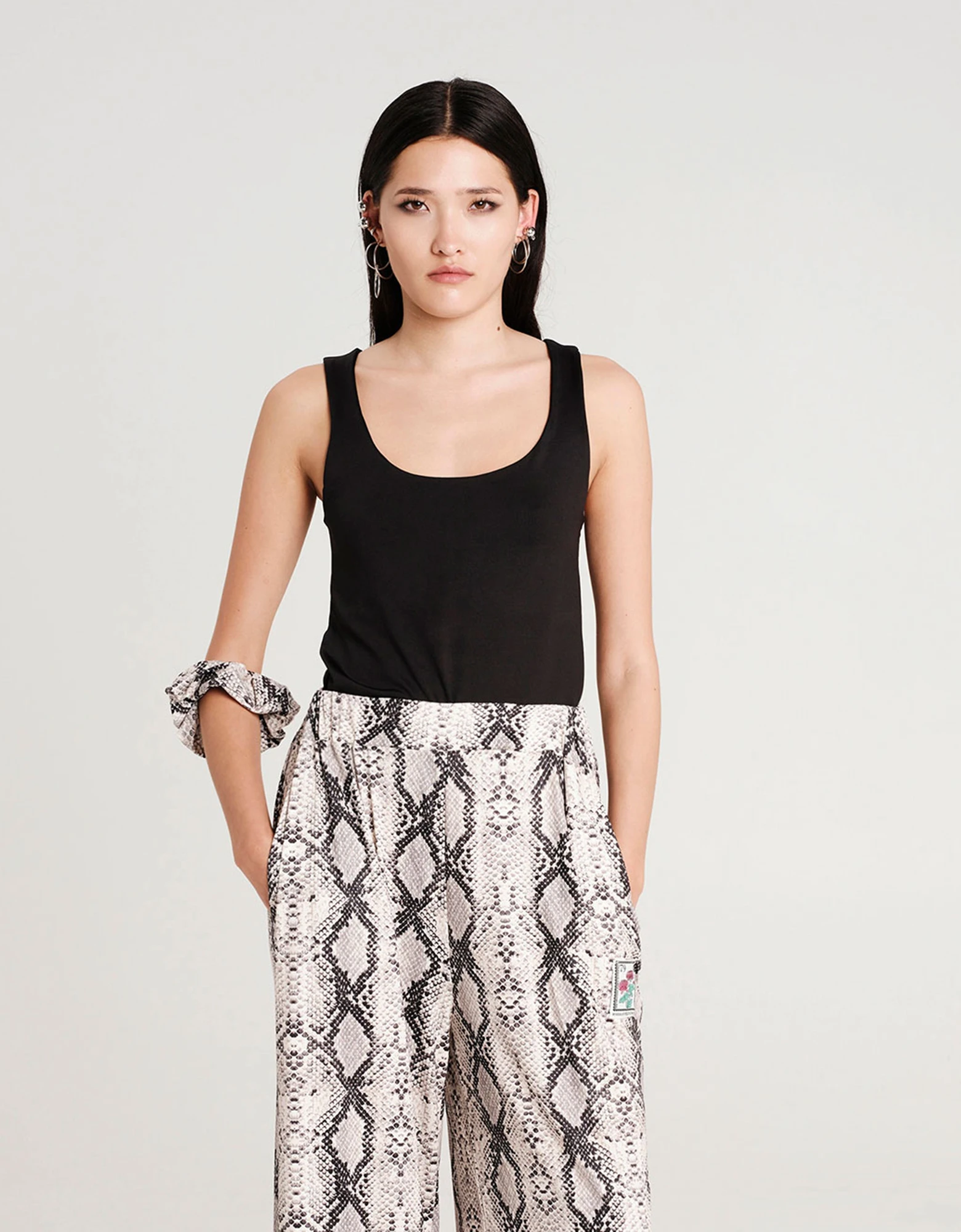 Eucalyptus top black — Peace and Chaos