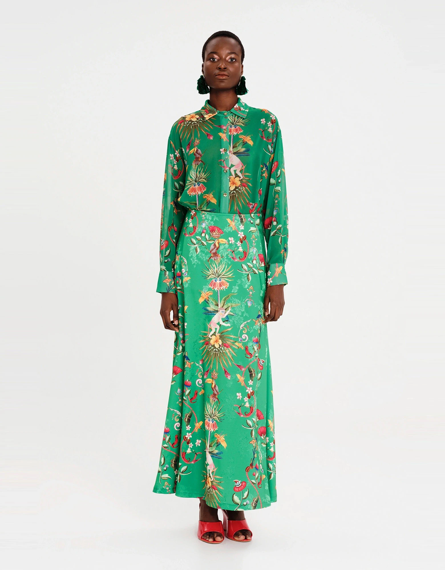 Exotic long skirt jacquard — Peace and Chaos