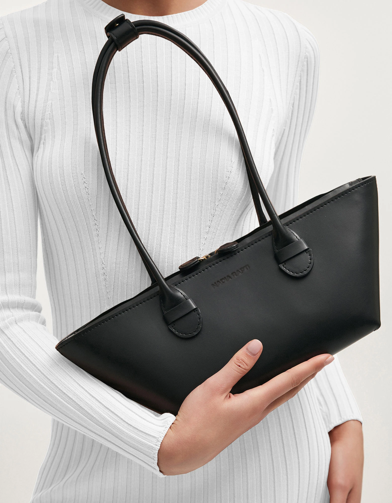 Gardenia leather bag black — Nadia Rapti