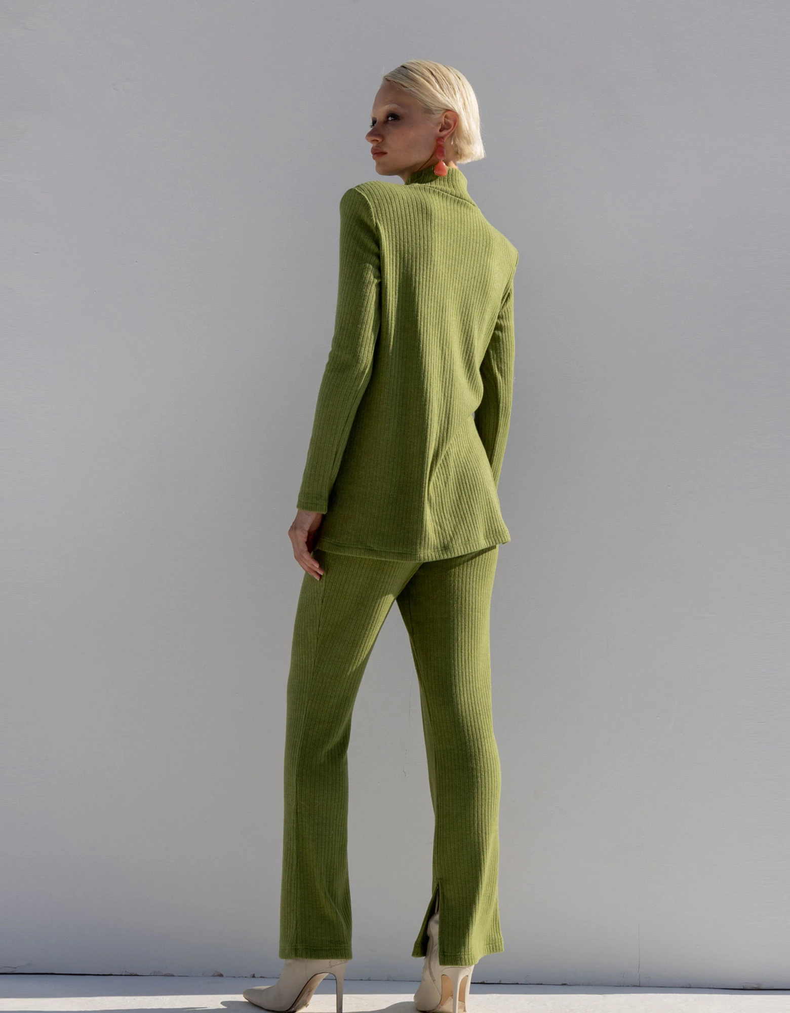 Mallory the label Malissa olive pants — photo 4 of 5